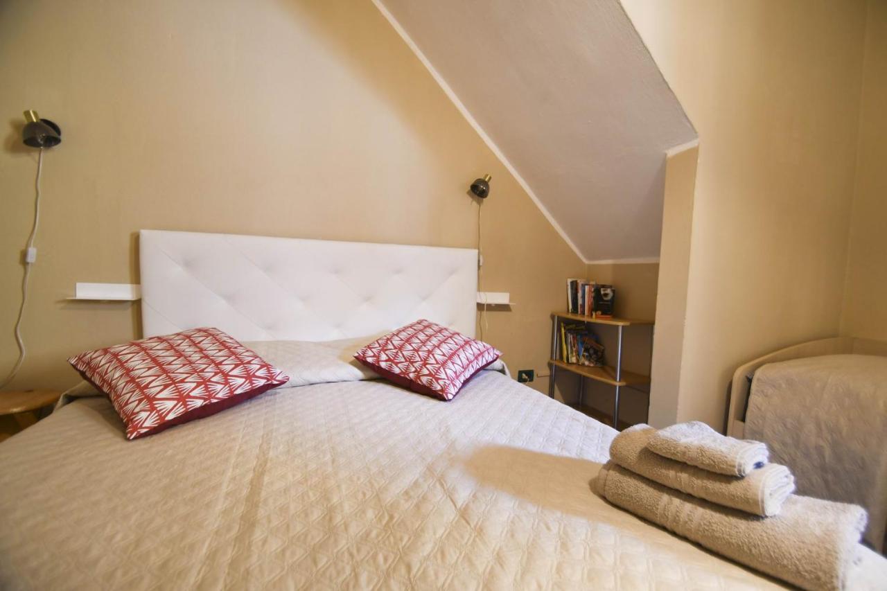 קאסטלסארדו B&B La Pianedda מראה חיצוני תמונה